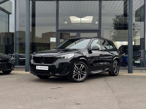 BMW X1 sDrive18i M Sport / PANODAK / TREKHAAK / DODE HOEK