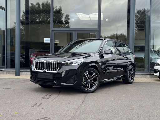 BMW X1 sDrive18i M Sport / PANODAK / TREKHAAK / DODE HOEK